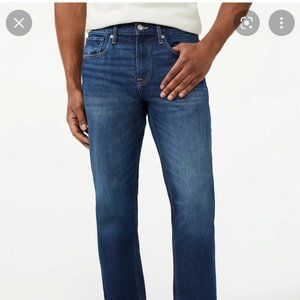 Free Assembly modern straight 36x32